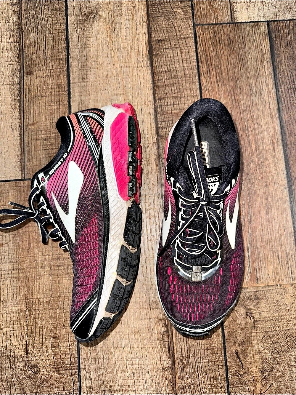 Brooks Ghost 10 Women's Athletic Shoes US 5